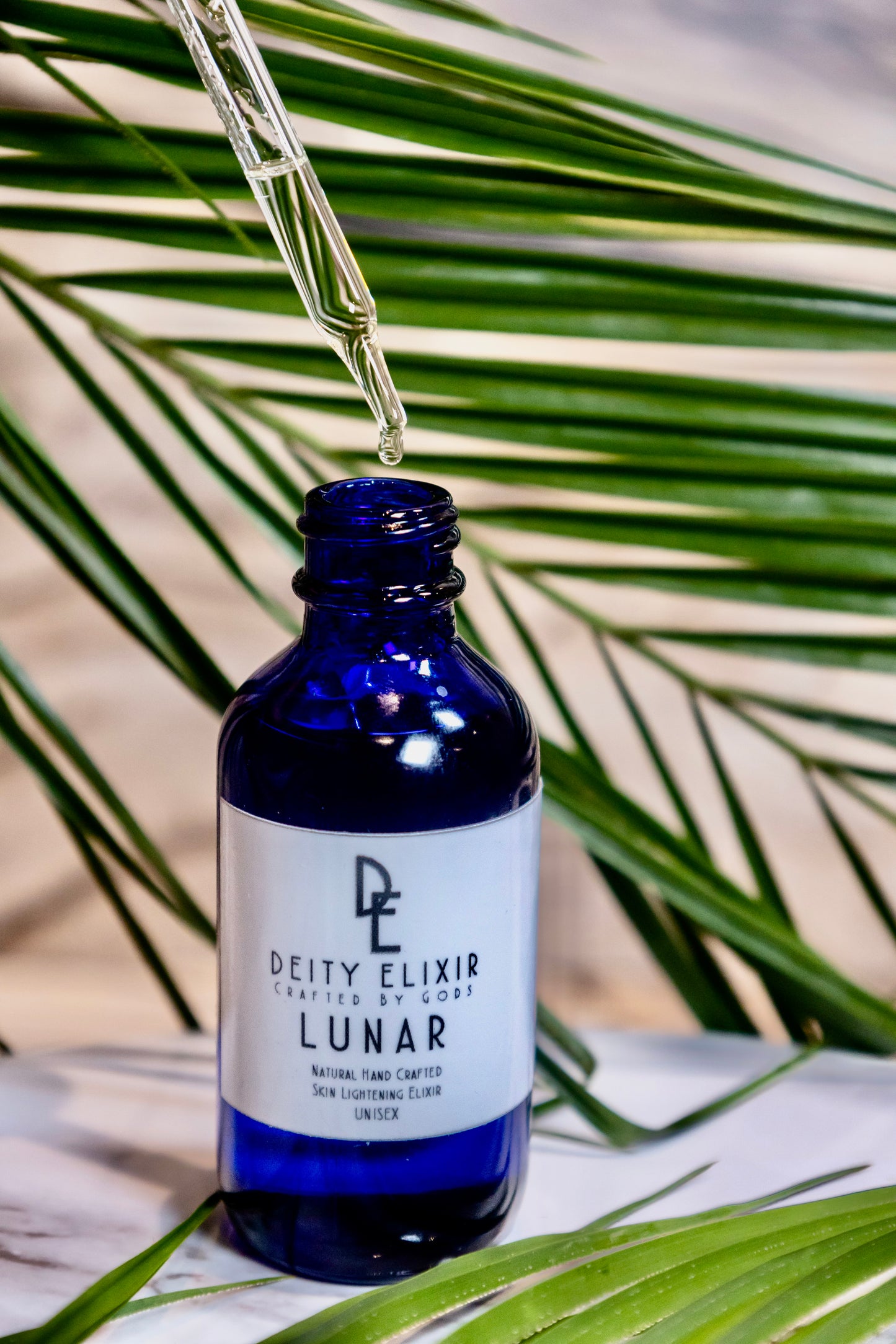 Lunar -Skin Lightening Exfoliator Unisex